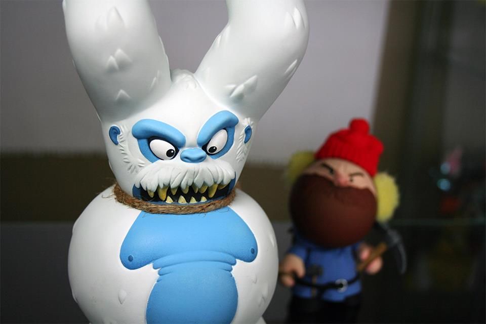 Yeti Dunny AP kidrobot by Pause Designs