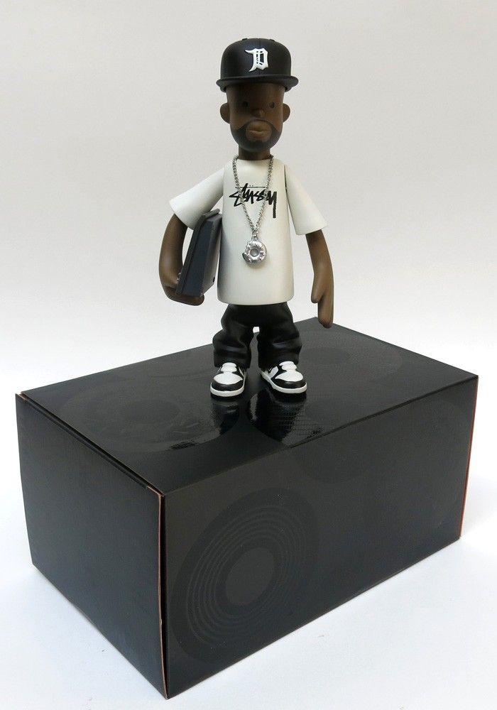 J Dilla figure By Blitzway/Pay Jay - The Toy Chronicle