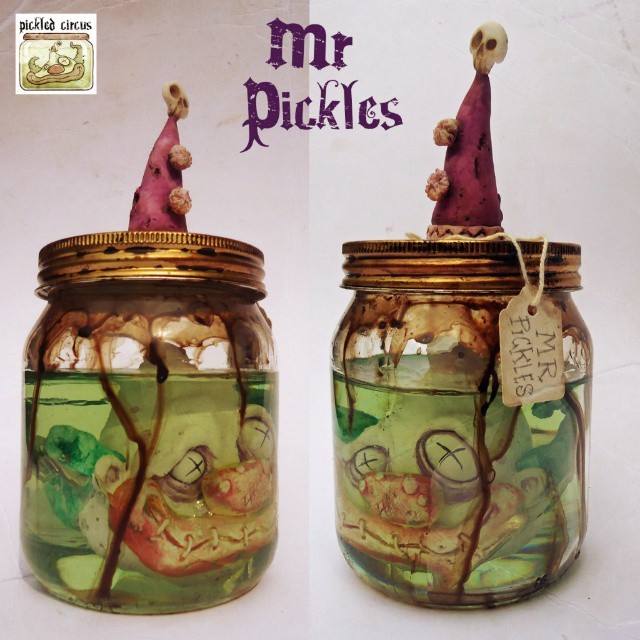 mrpickles_pickledcircus_toyconUK