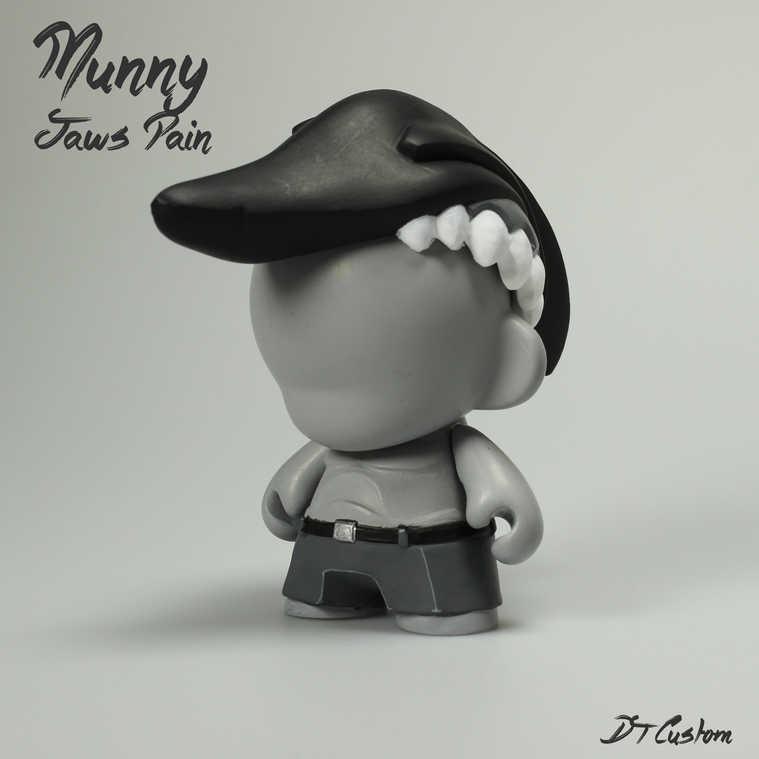 MunnyJawsPain2