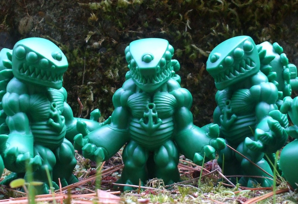 Strange Monsters Tug-o-War by Zectron