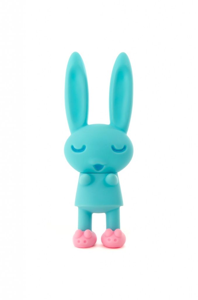 Peter Kato x Clutter 6” Vinyl Bedtime Bunnies – Edition of 45 pieces - £35.00