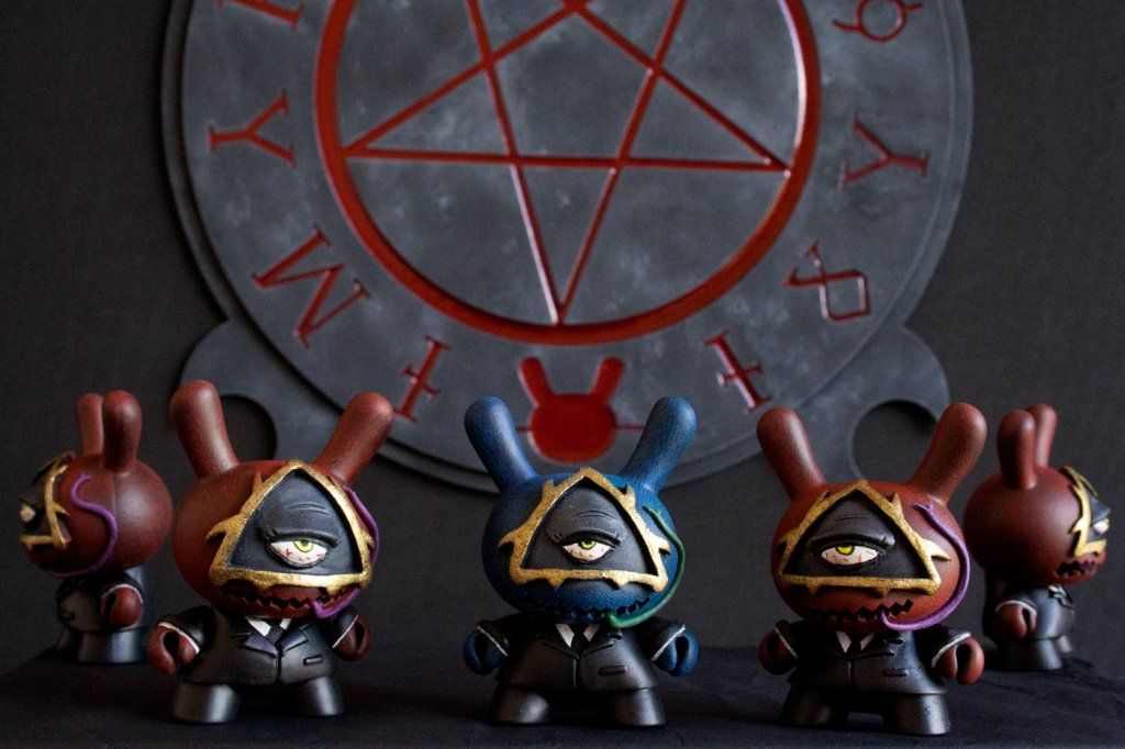 necrodunnycon-dmx-hecho-en-mexico-dunny-series-el-hooligan-revealed-2016-line