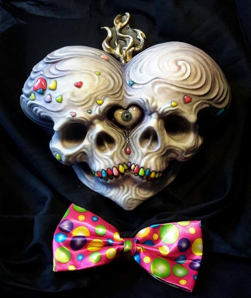 siamese-skull-by-lelia-painted-resin