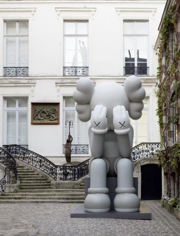 kaws