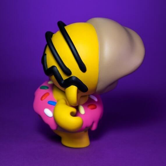 dance-like-nobody-is-watching-custom-munny-2