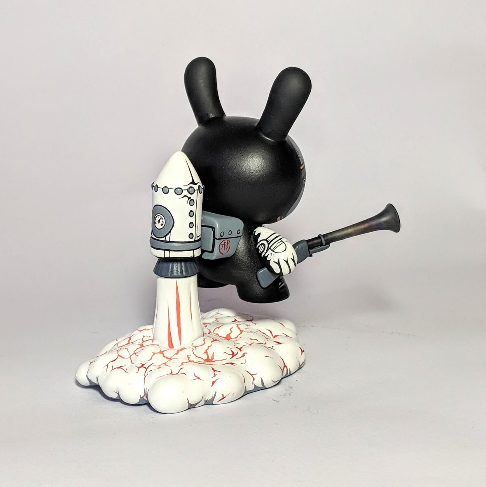 the-tempest-jpk-custom-kidrobot-dunny-3