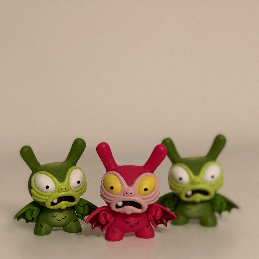 chauskoskis-jeff-lamm-kidrobot-clutter-kaiju-dunny-battle-2