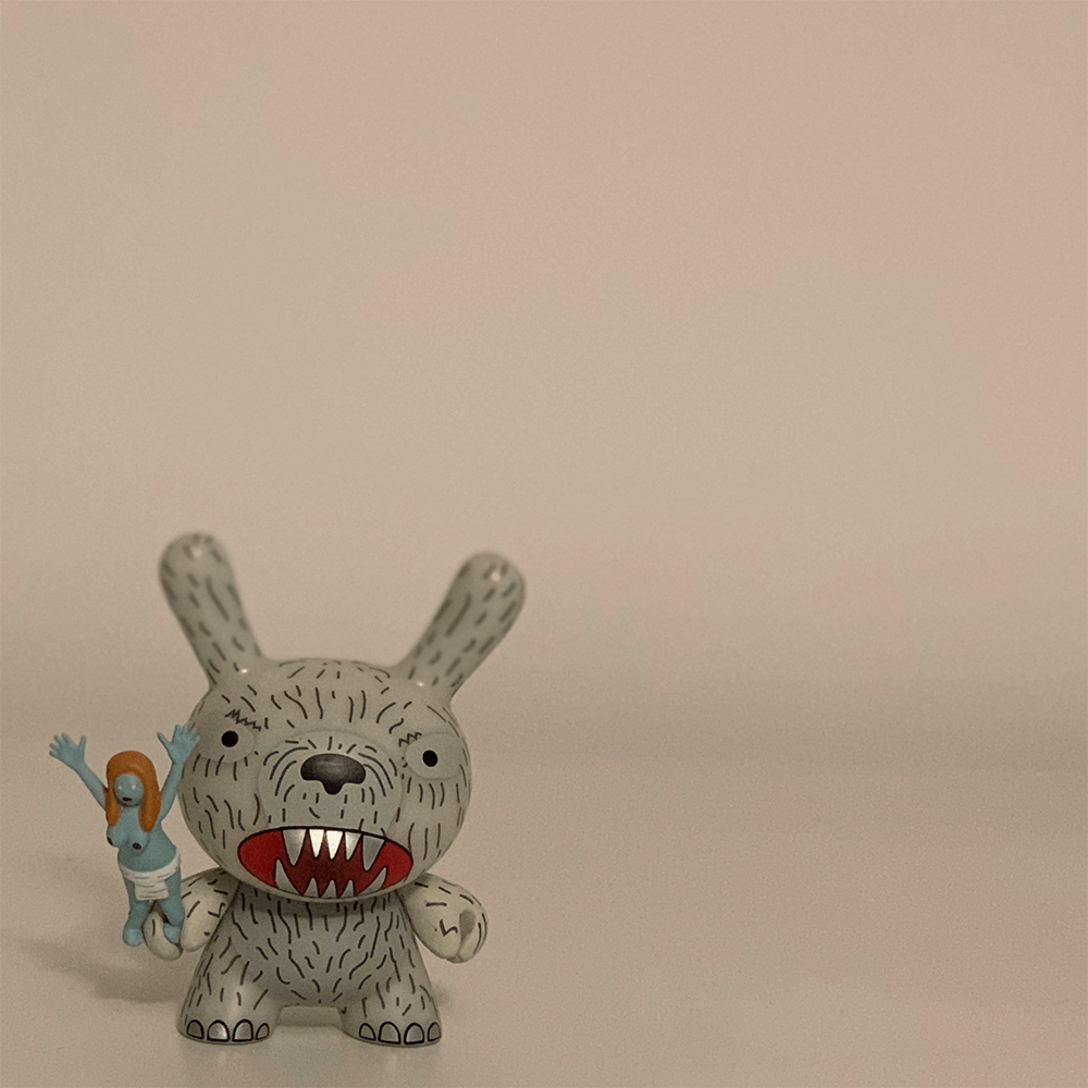 rampage-kidrobot-clutter-kaiju-dunny-battle-1