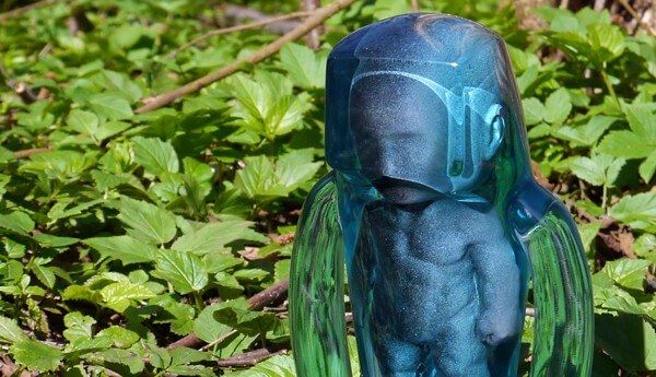 Resting_Stranger_Sander_Dinkgreve_Flawtoys_Clear_Resin